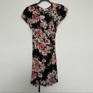 Billabong wrap around floral dress